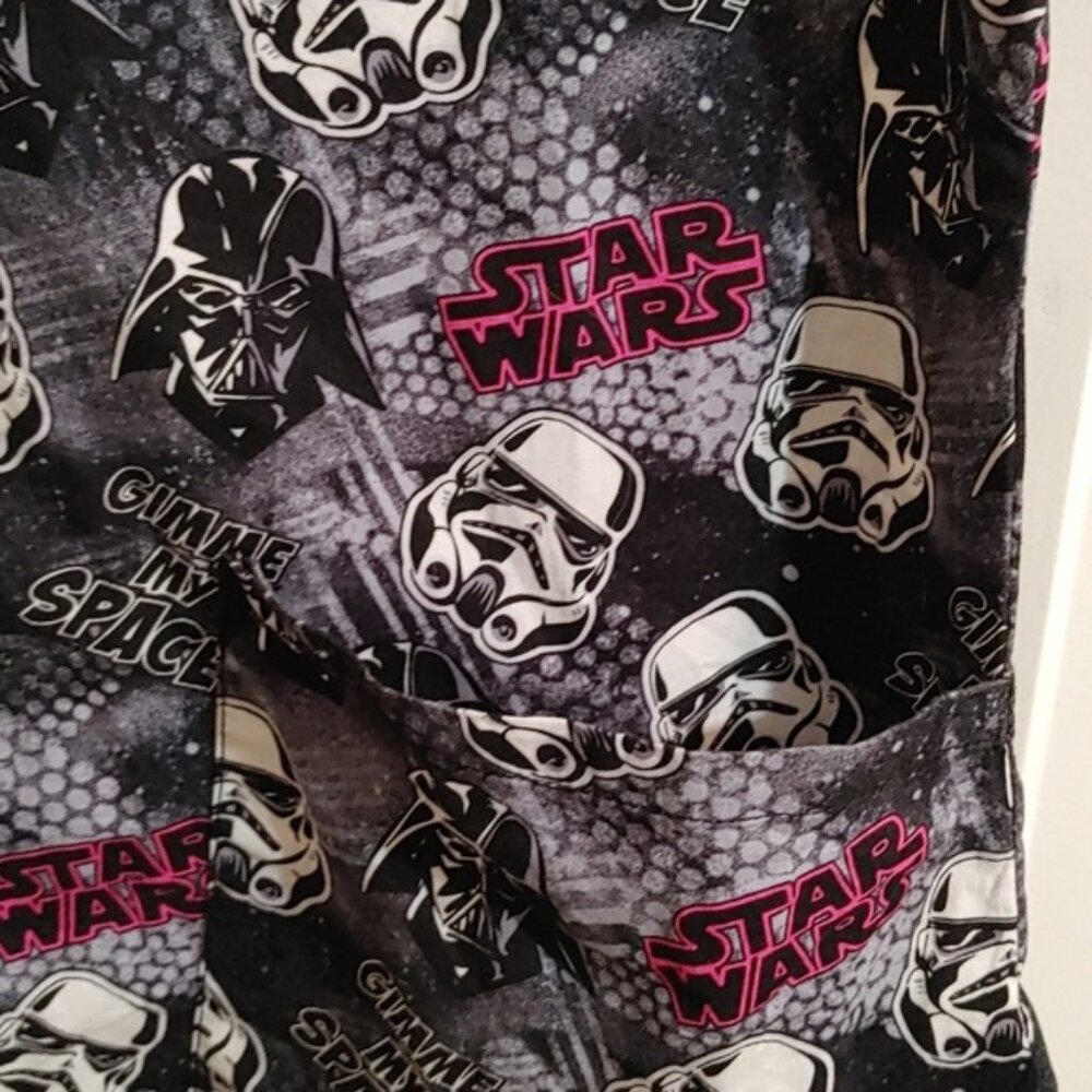 Star Wars hospital nurse scrubs top tunic black, white, pink Small - Picture 7 of 8